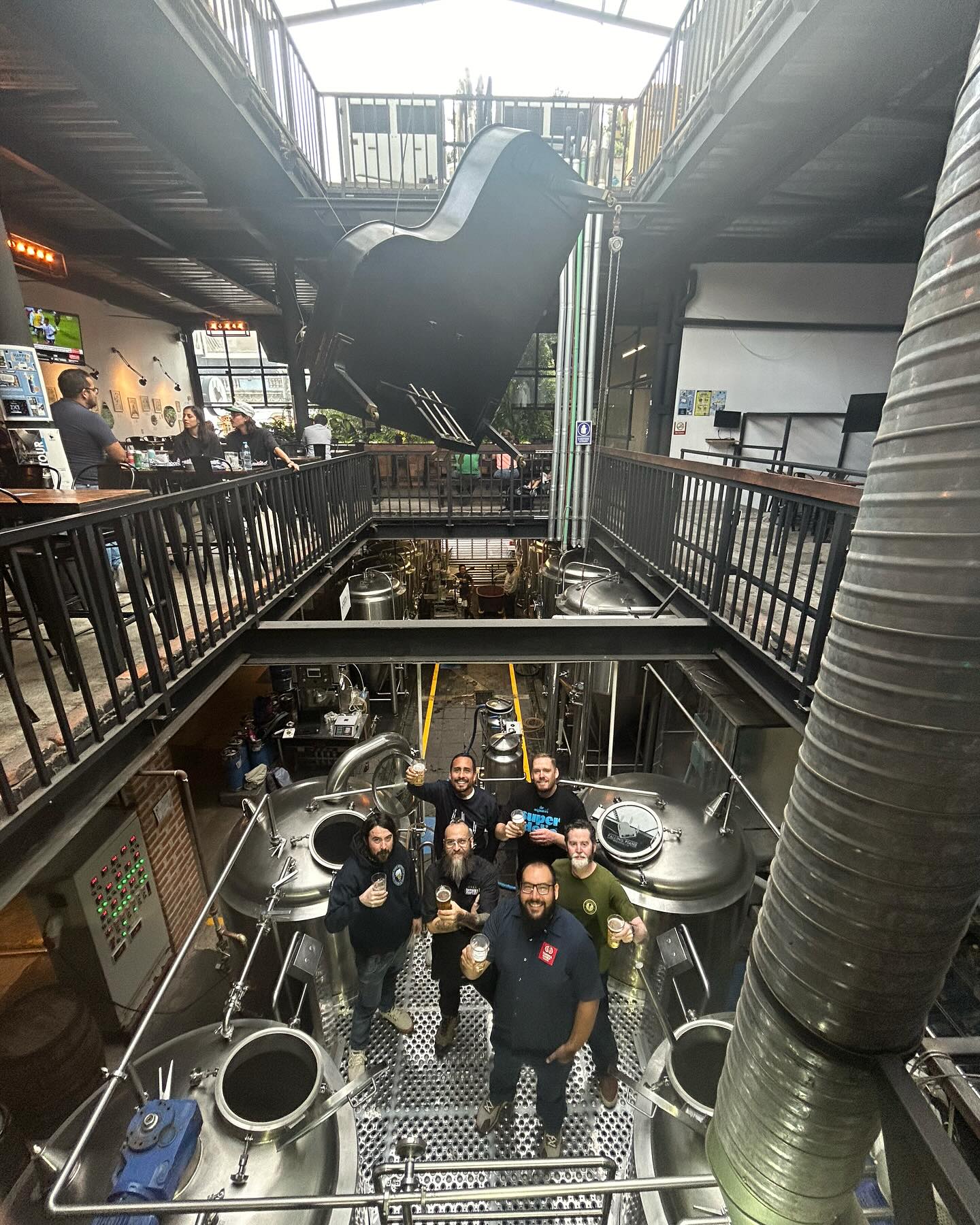 10bbl 4 vessel brewery equipment in Mexico--Falling Piano Beer Brewery